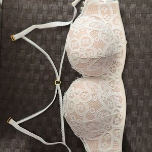 Victoria Secret Bombshell push up 32B strapless or with straps